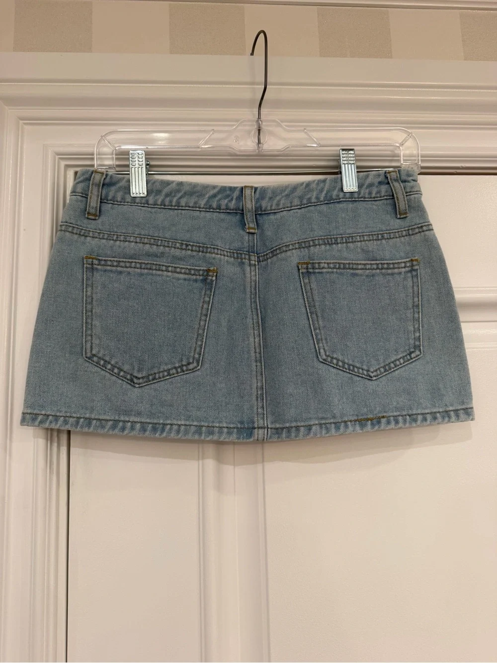 superdown zippered front
